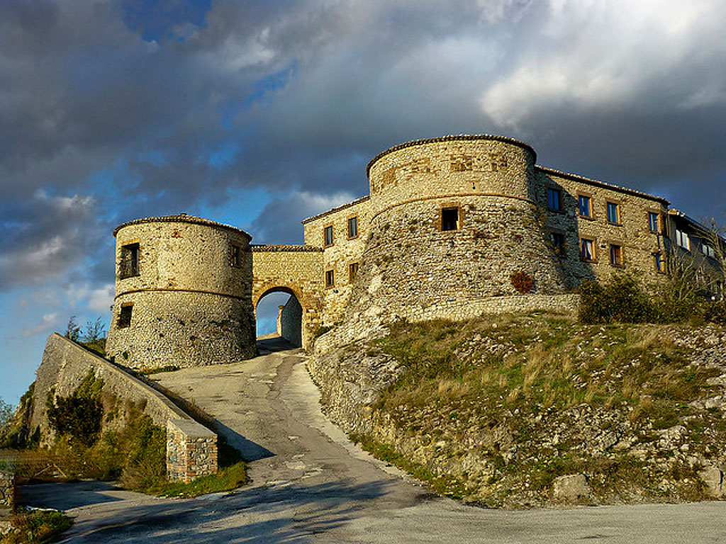 la Rocca di Torriana - entroterra romagnolo
